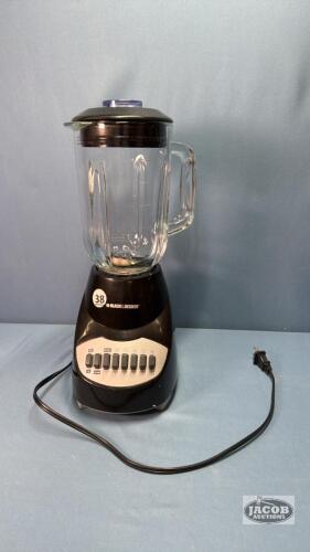 BLACK AND DECKER BLENDER