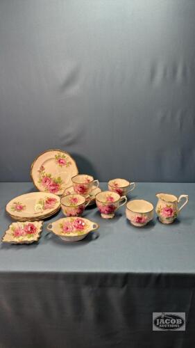 ROYAL ALBERT AMERICAN BEAUTY LOT