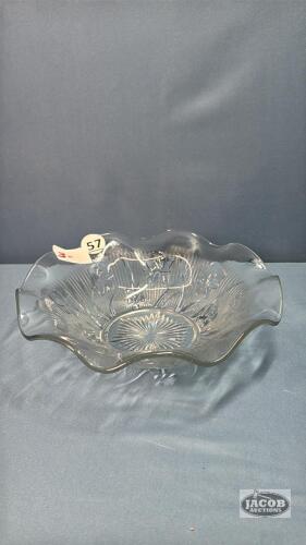 IRIS PATTERN FLUTED BOWL