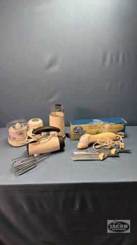 KITCHEN ELECTRONICS LOT