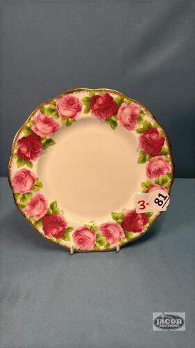 OLD ENGLISH ROSE ROYAL ALBERT 8IN PLATE