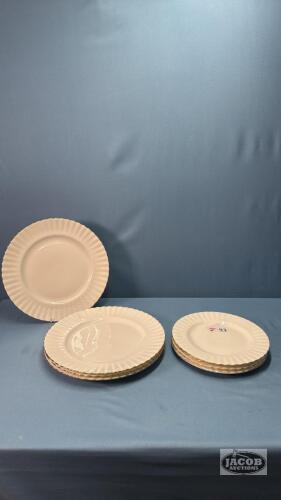 ROYAL ALBERT VAL D'OR PLATE LOT