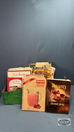 COOK BOOK LOT
