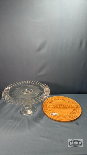 FLUTED 12IN WIDE PEDESTAL CAKE STAND