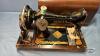 HAND CRANK SINGER SEWING MACHINE IN WOODEN CASE - 3