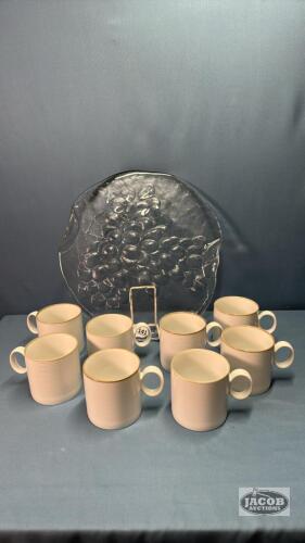 14IN GLASS SERVING PLATE WITH (8) GERMAN MUGS