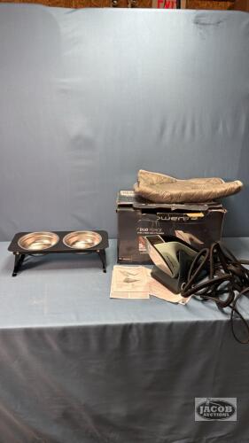 DOG DISHES WITH ROWENTA IRON AND STEAMER