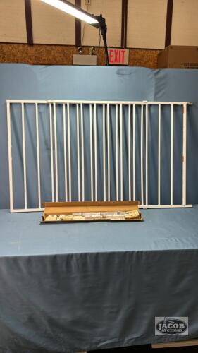 24IN X 60IN PET GATE