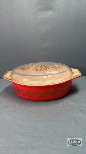 PYREX 2.5 QUART CASSEROLE WITH LID
