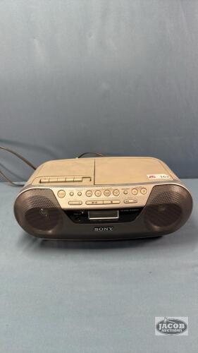 SONY CASSETTE/CD PLAYER