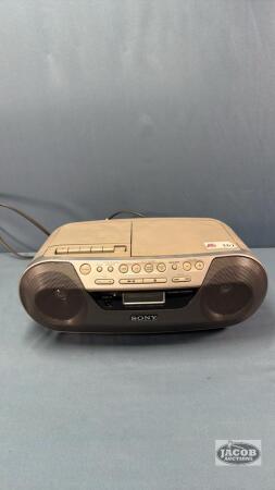 SONY CASSETTE/CD PLAYER