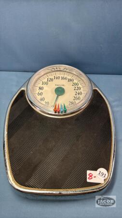 TAYLOR BATHROOM SCALE
