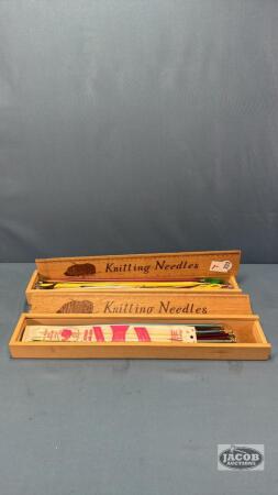 (2) WOODEN BOXES WITH KNITTING NEEDLES