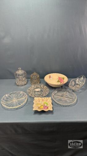 ASSORTED GLASSWARE LOT
