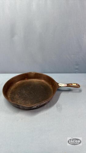 CAST IRON FRY PAN