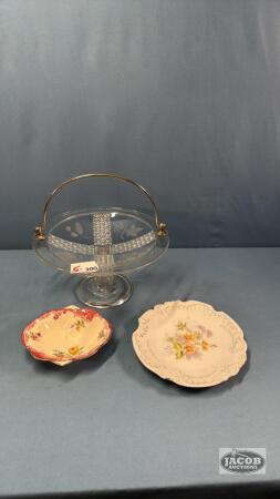 UNIQUE PEDESTAL DISH WITH HANDLE