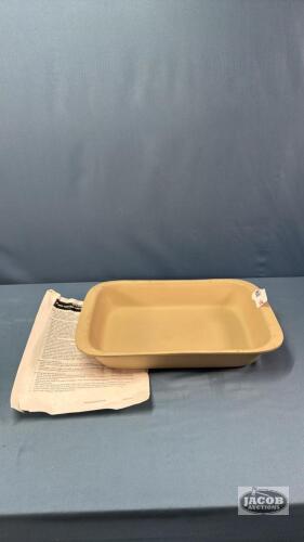 14IN X 9IN X 2.5IN DEEP STONEWARE PAN