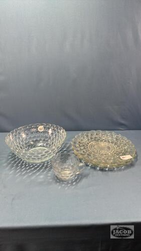 (3) 10IN BUBBLE PLATES W/ 9IN BOWL AND COFFEE CUP