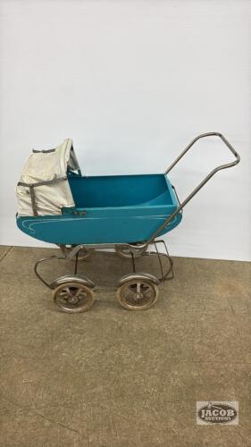 TIN DOLL BUGGY WITH VINYL FOLDING CANOPY