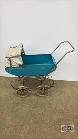 TIN DOLL BUGGY WITH VINYL FOLDING CANOPY