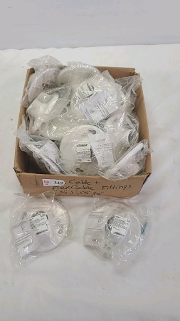 Approximately 18 Plastic Keyless Lamp Holders