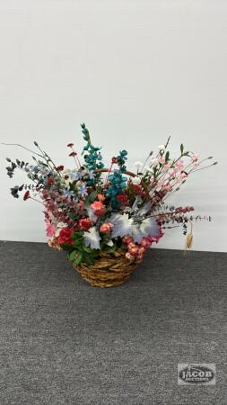 WICKER BASKET FLORAL ARRANGMENT
