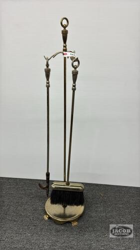 FIREPLACE TOOL SET WITH STAND