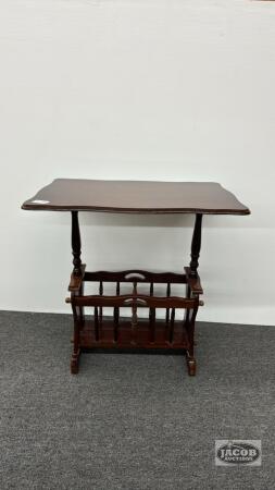 MAHOGONY MEGAZINE TABLE