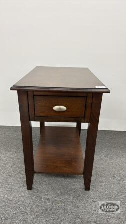 LAMP TABLE WITH DRAWER