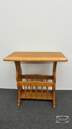 OAK MAGAZINE TABLE