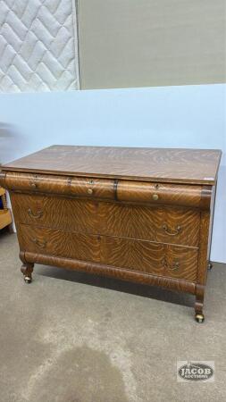 OAK DRESSER BOTTOM