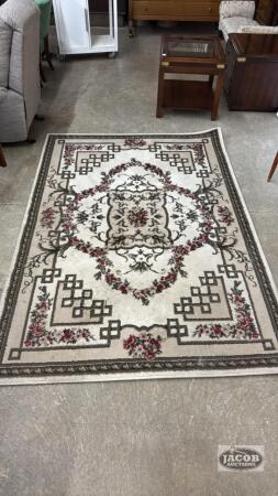 AREA RUG