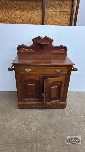 WASH STAND WITH TOWEL BARS