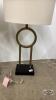 PAIR OF LAMPS WITH BRASS BASES - 3