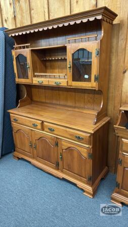 ROXTON MAPLE (2) PIECE BUFFET HUTCH (SEE NOTE)
