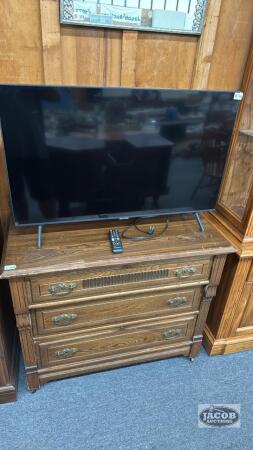 SAMSUNG FLAT SCREEN 43IN T.V
