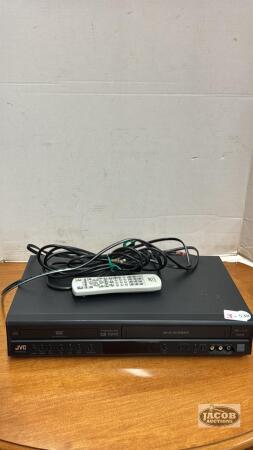 JVC VHS/DVD PLAYER WITH REMOTE
