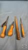 QUANTITY OF CROCHET AND BUTTON HOOKS - 3
