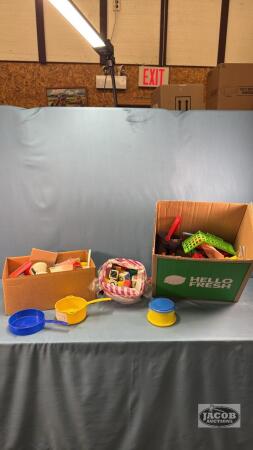 VINTAGE KIDS TOYS