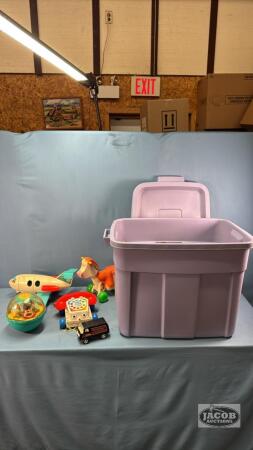 RUBBER TOTE WITH LID AND TOYS