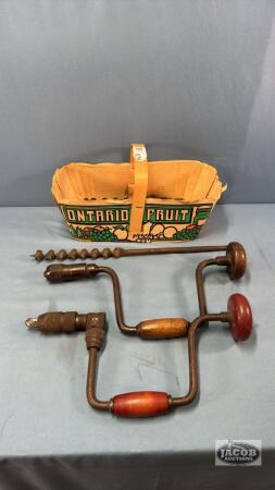 (2) HAND BRACES WITH QUANTITY OF BITS