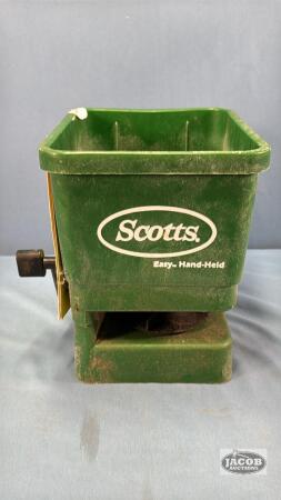 SCOTTS HAND HELD EASY SPREADER