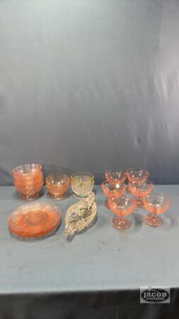 ASSORTED GLASSWARE LOT