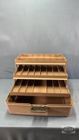 PLASTIC TACKLE BOX