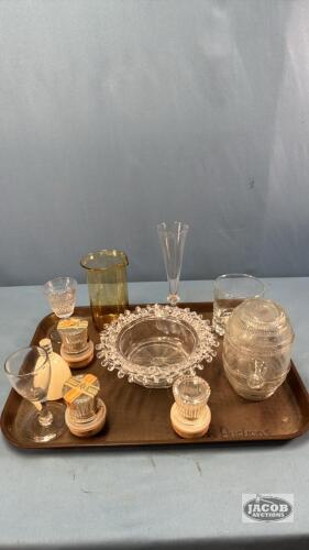 ASSORTED GLASSWARE LOT