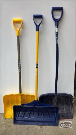 (3) GARANT PLASTIC SNOW SCRAPERS