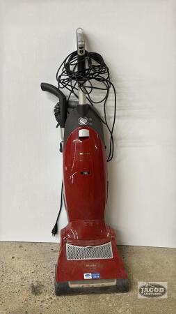 MIELE POWER PLUS VACUUM