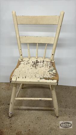 WOODEN CHICKEN COUPE PAINTED CHAIR