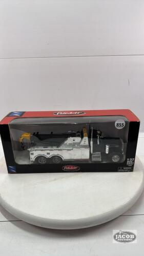 PETERBILT 379 TOW TRUCK