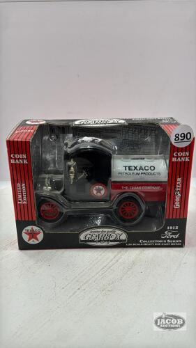 "TEXACO" 1912 FORD TANKER TRUCK